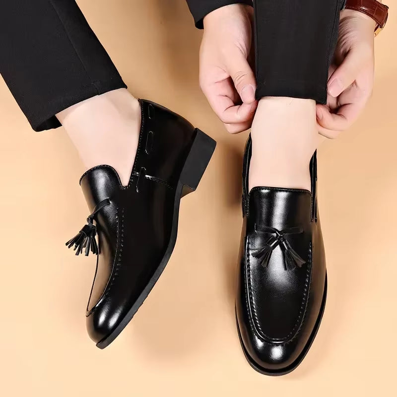 Designer Style Dress Shoes for Men Brand New Business Casual Shoes Slip on Leather Shoes plus Size for Men Wedding Party Shoes