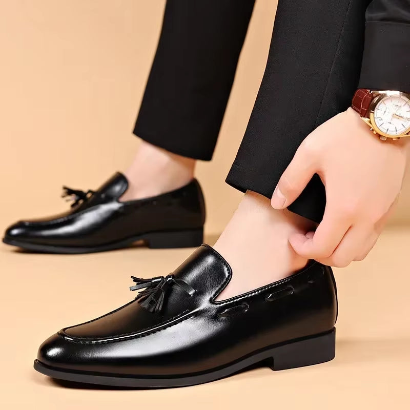 Designer Style Dress Shoes for Men Brand New Business Casual Shoes Slip on Leather Shoes plus Size for Men Wedding Party Shoes